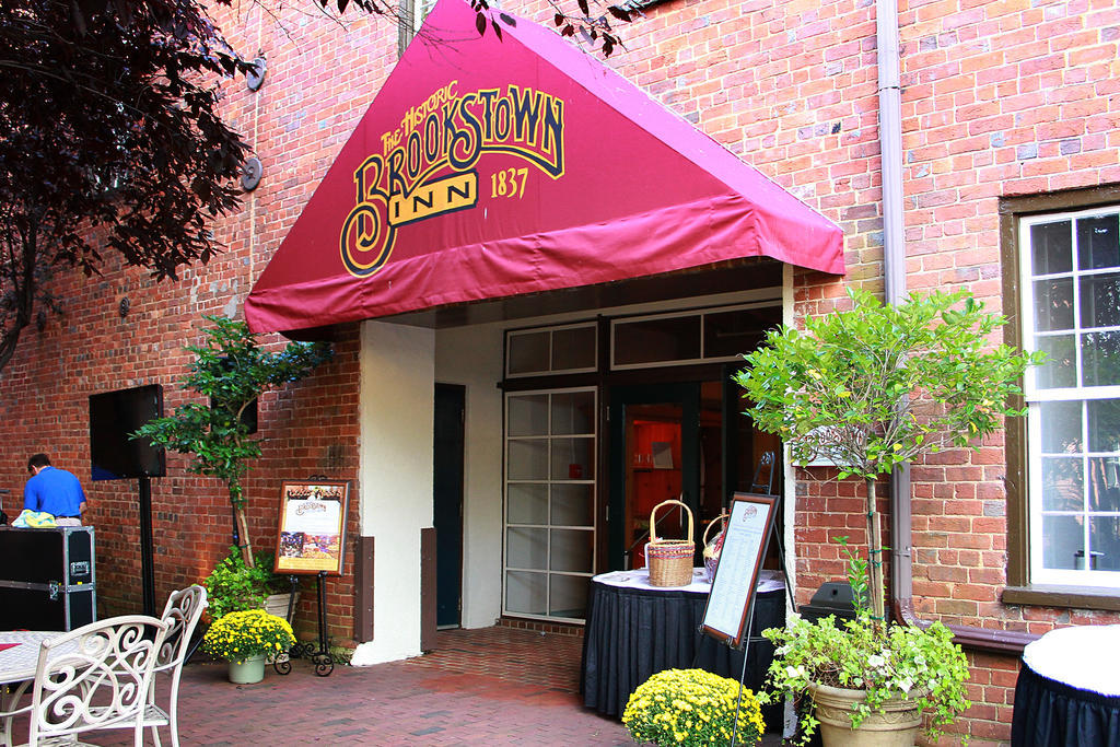 The Historic Brookstown Inn, Trademark Collection By Wyndham Winston-Salem Exteriör bild